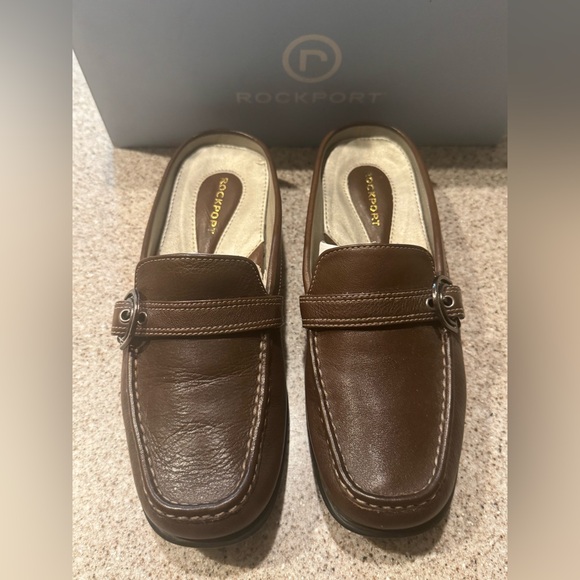 New Women’s Rockport Leather Mules Shoes Loafers Size 6.5 NIB - Picture 3 of 8